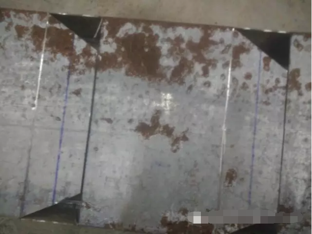 電纜橋架兩個(gè)45°彎頭組合成90°彎頭的制作方法(圖5) 電纜橋架兩個(gè)45°彎頭制作90°彎頭制作方法4