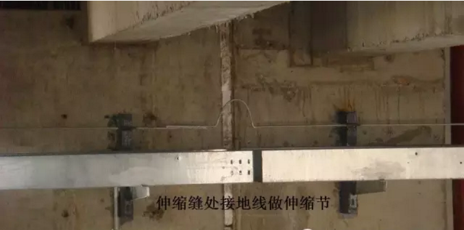 圖文解析電纜橋架安裝實例(圖24) 電纜橋架施工